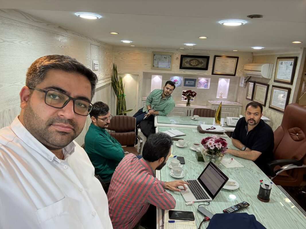 جلسه بیزینس کوچینگ با مدیران رستوران بیروت لبنان